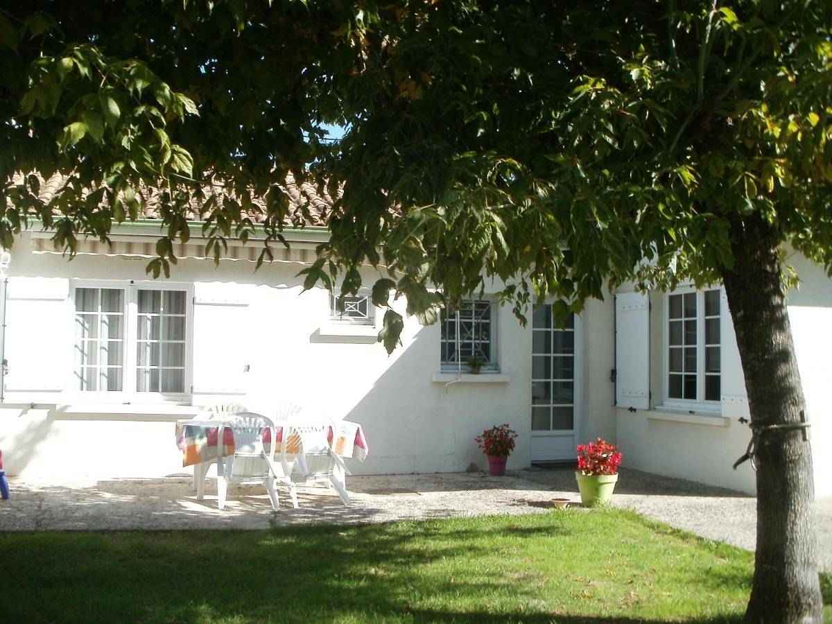 Vacances a St Germain d Esteuil 33340 in Saint-Germain-d'Esteuil, Parc naturel régional du Médoc