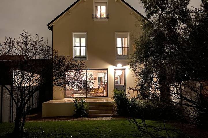 Maison de vacances pour 10 personnes, avec Terrasse et Jardin à Colombes