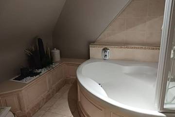 Gîte pour 4 personnes, avec jardin dans Office de Tourisme de Cancale