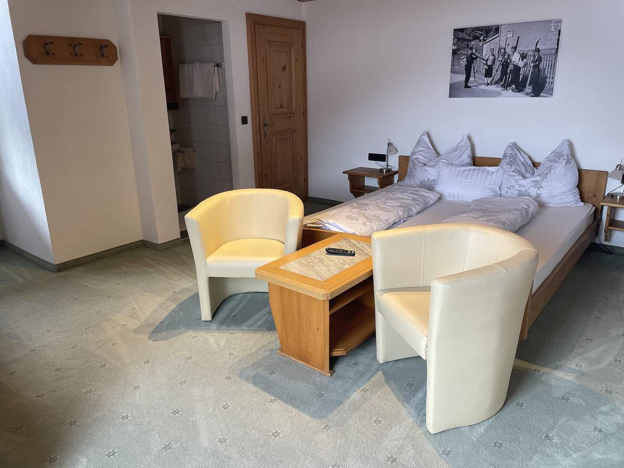 Appartement de vacances entier, Doppelzimmer Nr.2 mit Zusatzbett, Dusche, Wc in Alpes de Lechtal, Sankt Anton am Arlberg