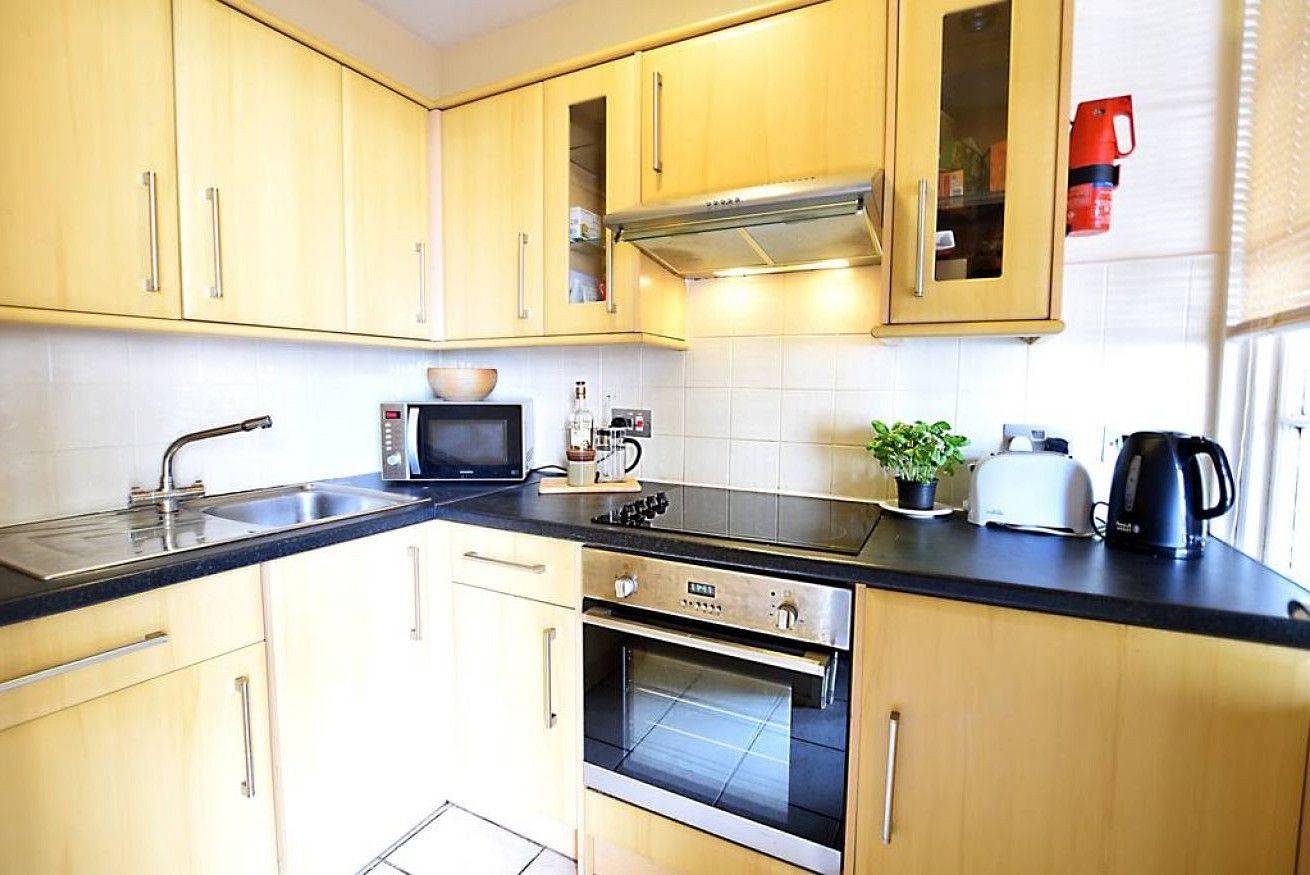 Entire apartment, Bohemian Writers Retreat in Old Town in Edinburgh, Edinburgh and Lothian