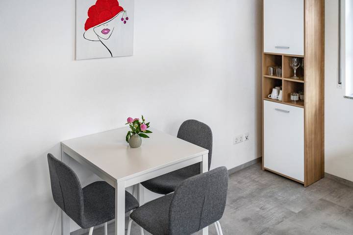 Entire apartment, Apartment 'Gartenblick' with Private Terrace, Shared Garden and Wi-Fi in Oberharmersbach, Central Black Forest
