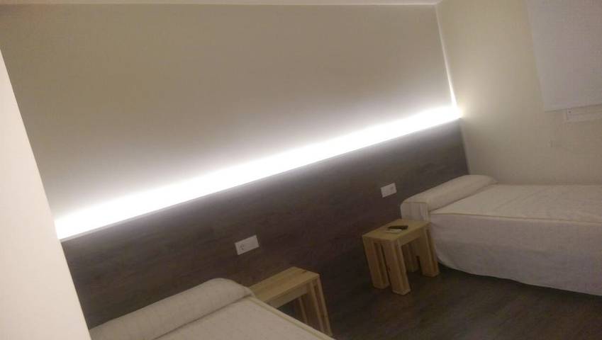 Gîte pour 2 personnes, avec terrasse à Cabanes - 4