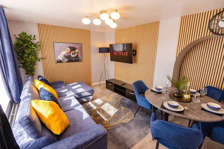 Vacation rental for 10 people, with yard in Winchester