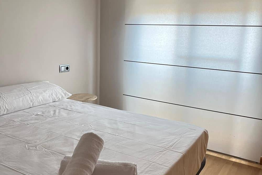 Newly renovated modern townhouse (pet friendly) in Polop, Costa Blanca