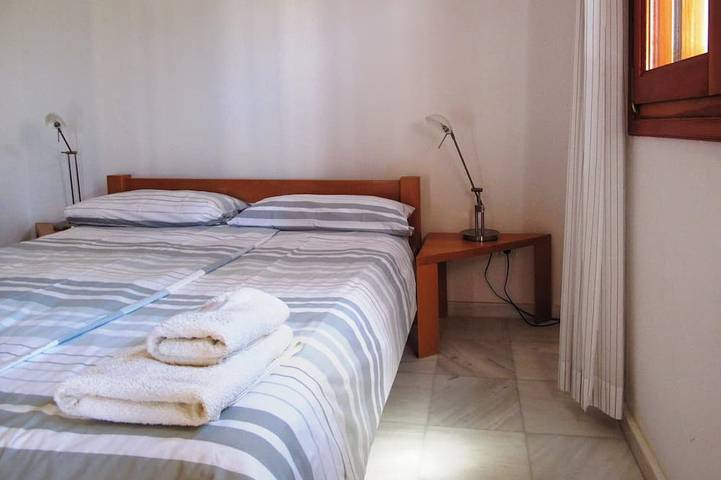 Ferienwohnung für 7 Personen, mit Garten und Balkon in Agios Ilias - 4