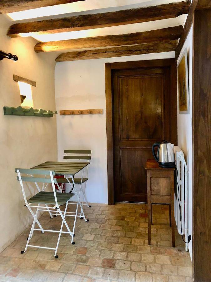 Chambre d’hôte pour 2 personnes, avec piscine ainsi que vue et jardin dans Mayenne - 4