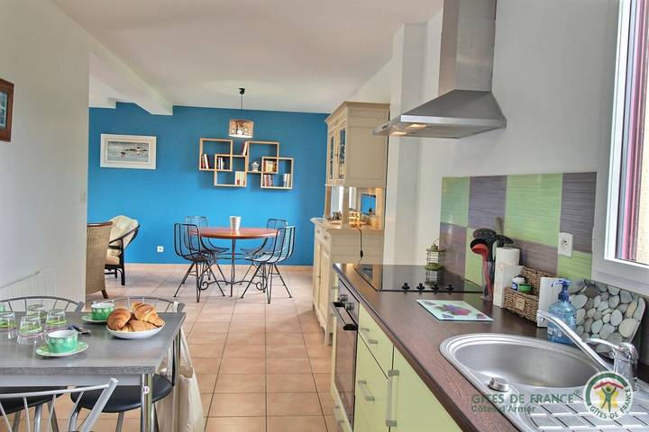 Gîte pour 6 personnes, avec jardin et terrasse dans L Armor - 3