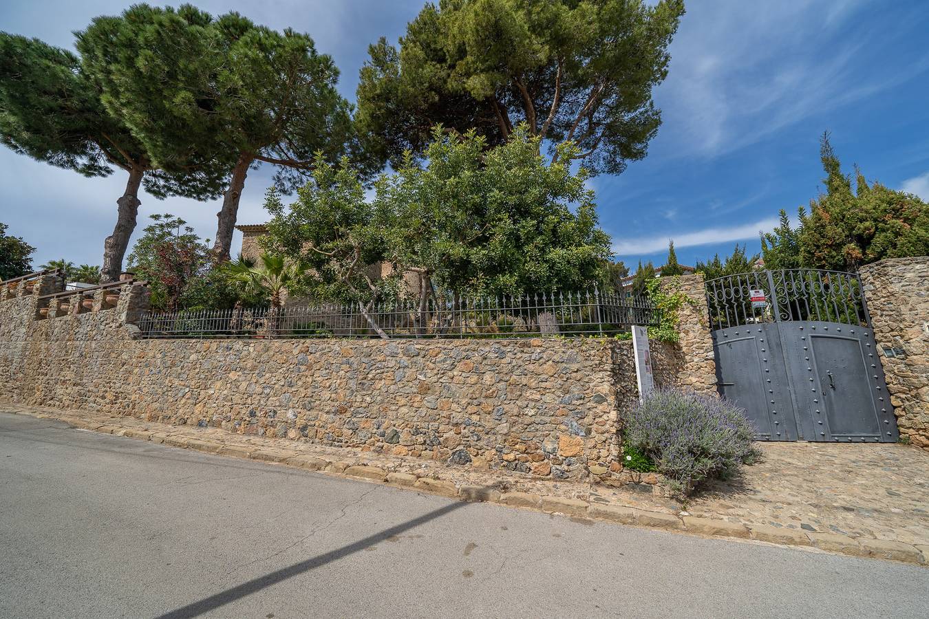 Increible Castillo Can Xirau Lux, Piscina, Air-Con in Santa Susanna, Costa del Maresme