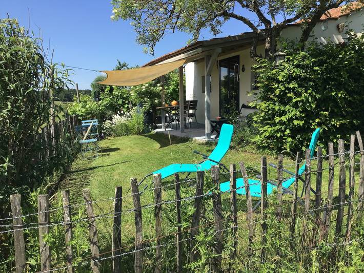 Gîte pour 2 personnes, avec Piscine à Lanty - 2