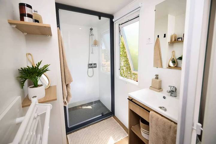 Camping pour 6 personnes à Brem-sur-Mer - 4