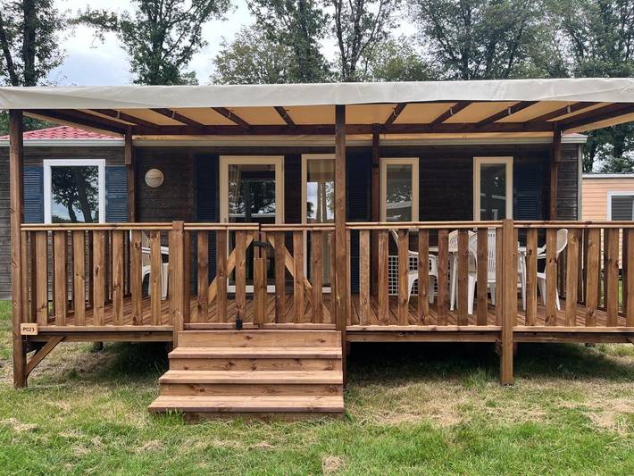 Camping pour 6 personnes, avec piscine et jardin, adapté aux familles