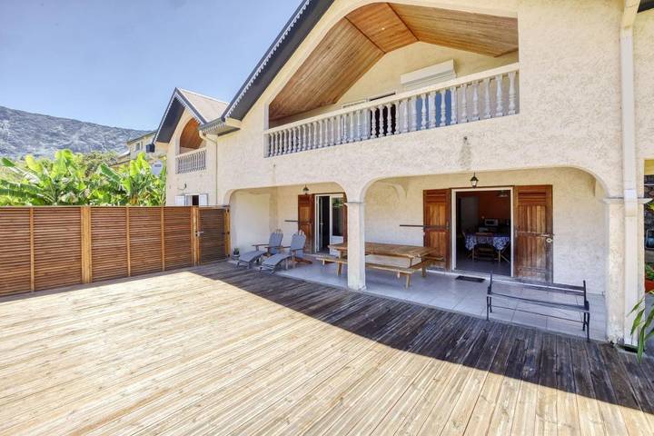 Location de vacances pour 13 personnes, avec jardin et vue à Cilaos - 4