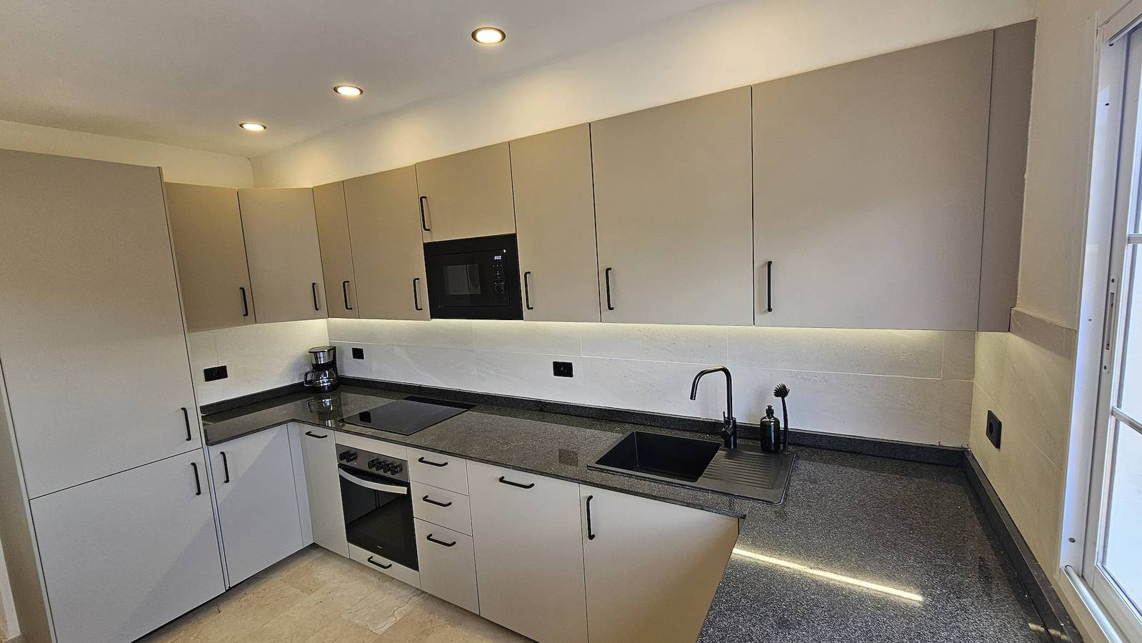 Appartement entier, Duplex de Luxe Rénové avec Piscines et Jacuzzi Privatif! in Puerto Rico (Gran Canaria), Mogán