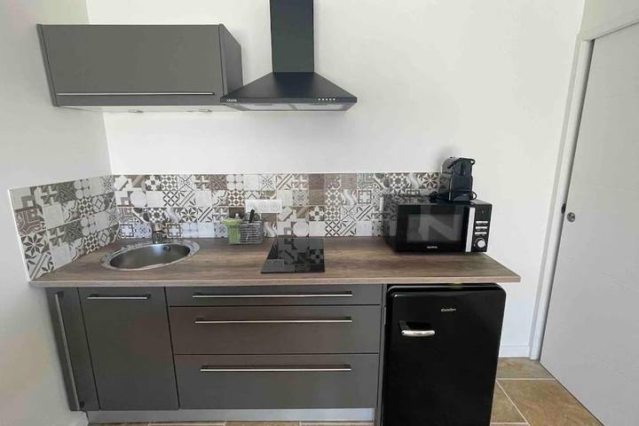 Gîte pour 2 personnes, avec terrasse et vue à Lamotte-du-Rhône - 2