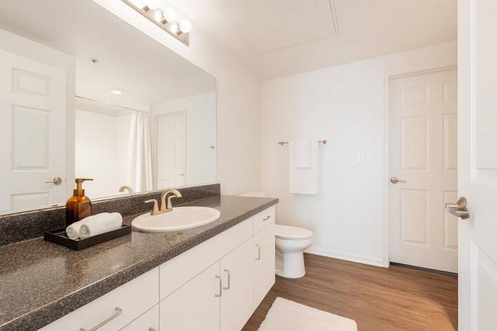 Apartamento de vacaciones para 6 personas, con piscina además de jardín y jacuzzi - 1