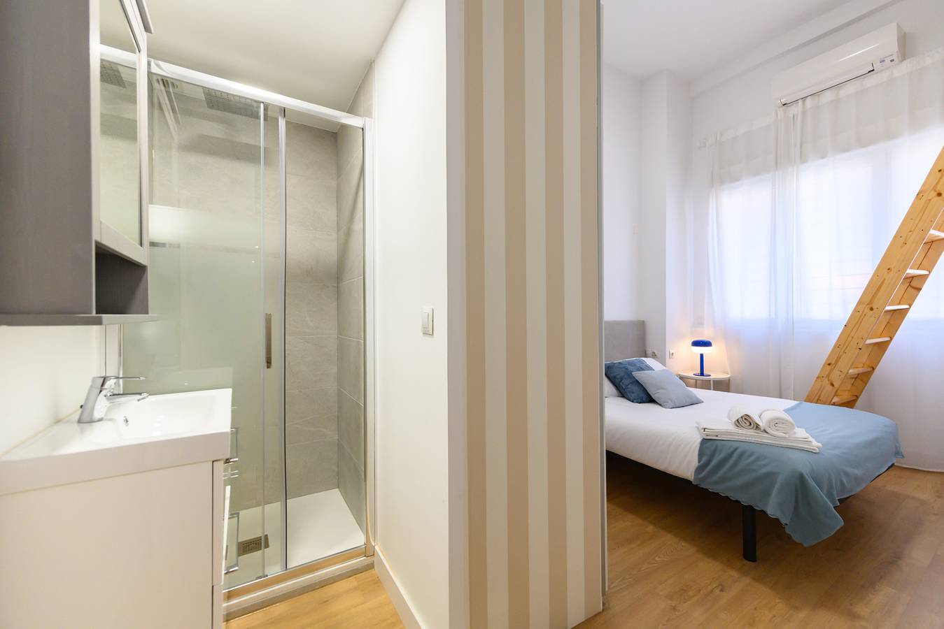 Apartamento entero, M Amplio y moderno piso de 4 dormitorios in Parque de las Avenidas, Madrid