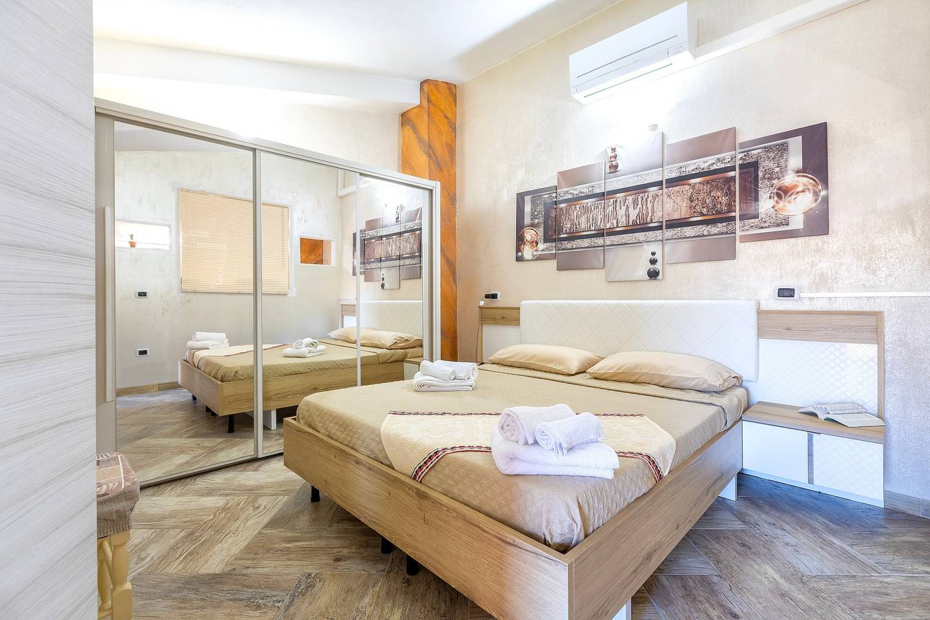 Ganze Wohnung, Charmantes Penthouse im historischen Dorf nahe dem Meer in Nulvi, Sassari Provinz