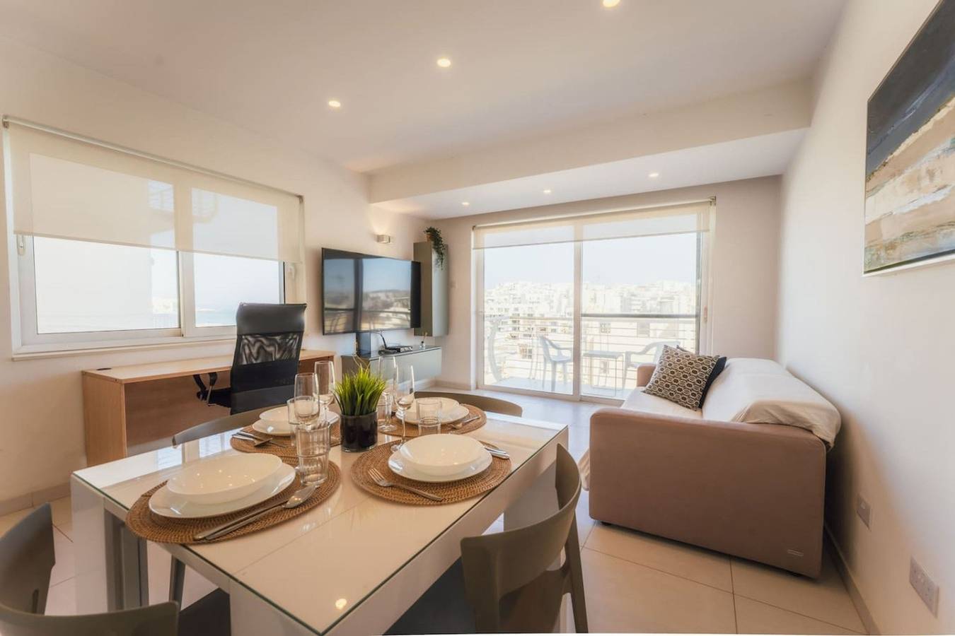 Appartement entier, Modern Apt in Marsaskala | Near Seafront & Beaches in Marsaskala, Île de Malte