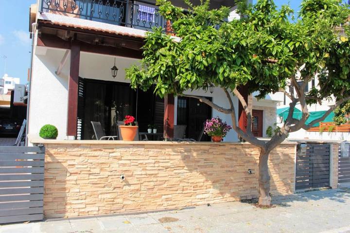Maison d’hôte pour 6 personnes, avec Balcon ainsi que Terrasse et Vue à Larnaca