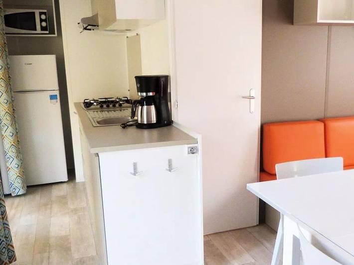 Camping pour 8 personnes, avec terrasse dans le Var - 3