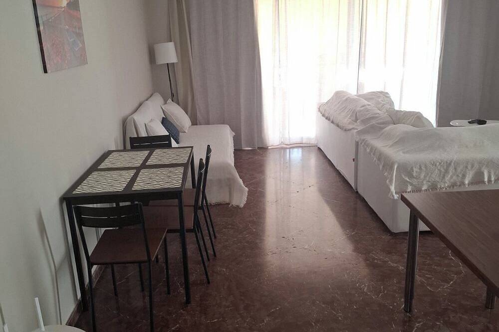 Geheel appartement, Bright and comfortable apartment for a pleasant stay in Vari, Oostkust Regio Attika