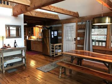 Glamping for 5 Guests in Blue Ridge Mountains, North Carolina, Picture 4