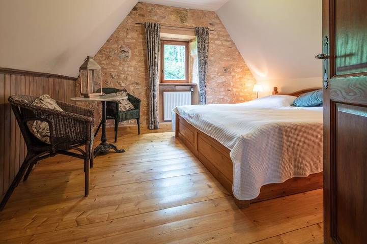 Location de vacances pour 8 personnes, avec terrasse et jardin à Cénac-et-Saint-Julien - 2