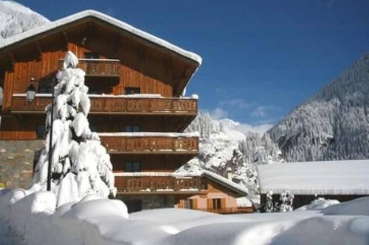 Maison pour 36 personnes, avec jacuzzi et jardin, animaux acceptés à Champagny-en-Vanoise