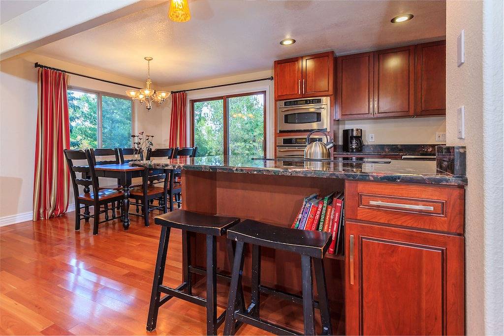 ★ Exquisite Home Backs zum Park! Vollständiger Zugriff ★ in Centennial, Arapahoe County