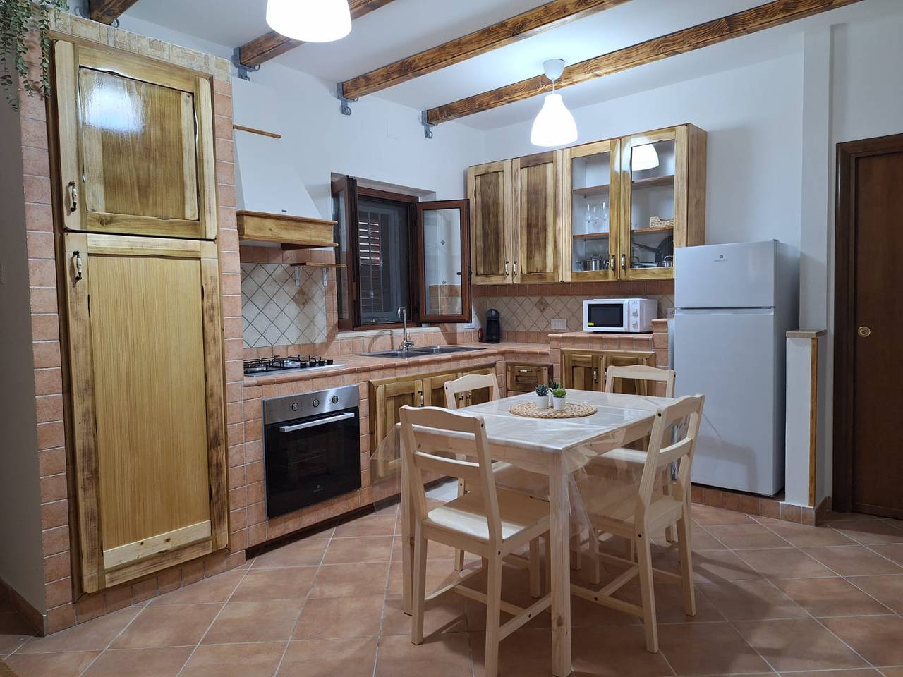 Geheel appartement, Appartement 'Aurora Sul Mare' met Wi-Fi en airconditioning in Palermo, Provincie Palermo