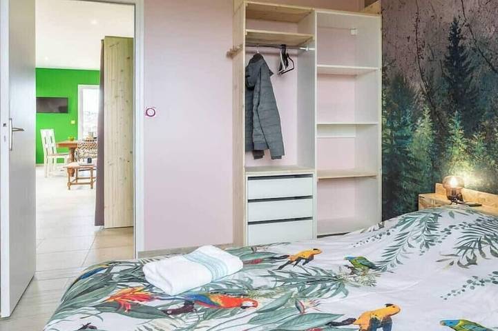 Ganze Wohnung, Babord, apartment with terrace and sea view, parking in Saint-Côme-de-Fresné, Bayeux und Umgebung