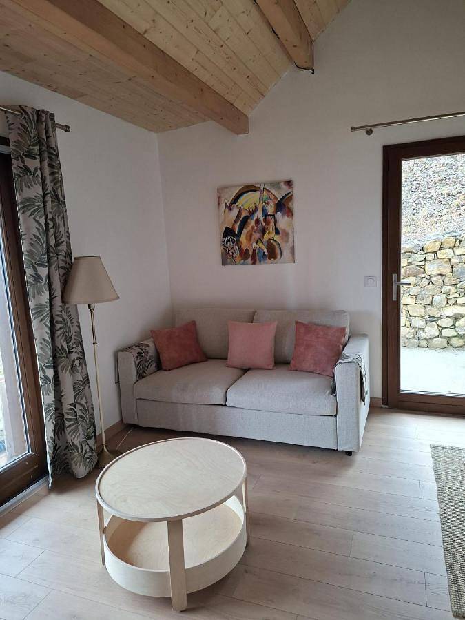 Gîte pour 4 personnes, avec vue et terrasse, animaux acceptés à Apremont (Savoie) - 2