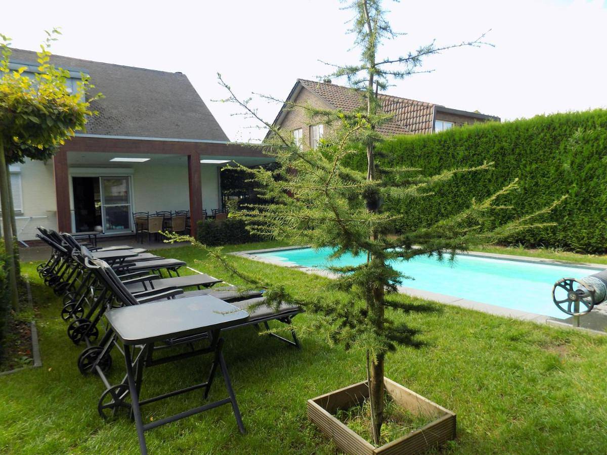 Villa with Private Pool in Maaseik, Limburg (Belgien)