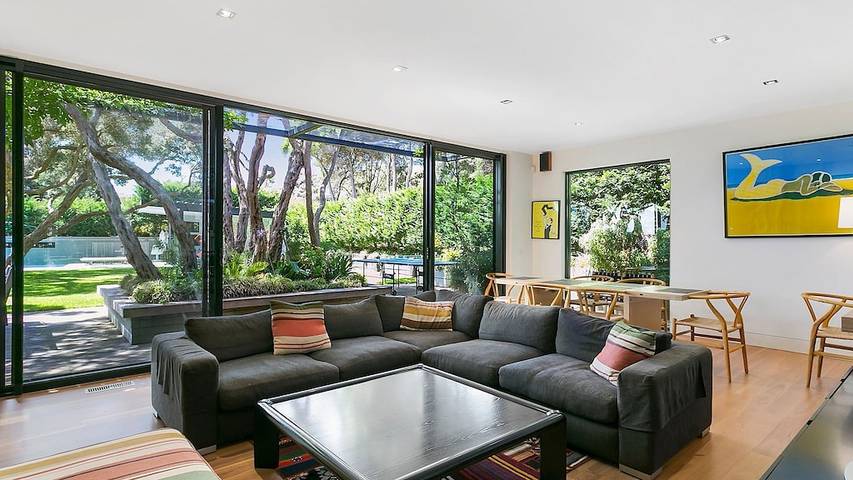 Holiday home for 12 people, with garden in Portsea