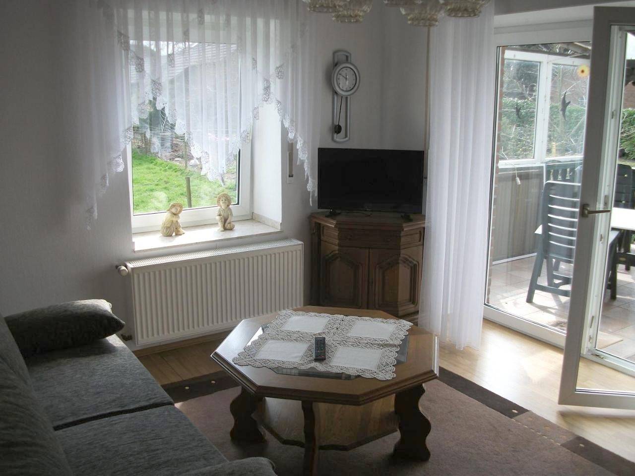 Ganze Wohnung, Apartment with Terrace in Rees, Niederrhein