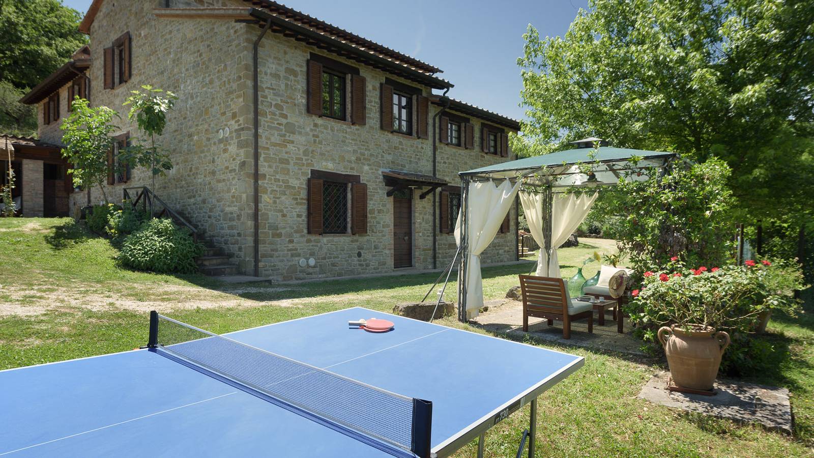 Villa voor 12 personen met tuin in Valfabbrica, Provincie Perugia