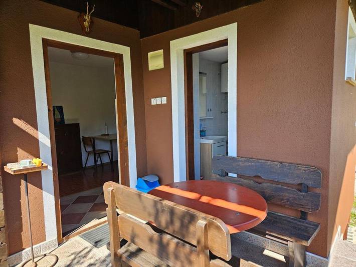Gîte pour 2 personnes, avec jardin et vue, animaux acceptés dans Poljanak - 3