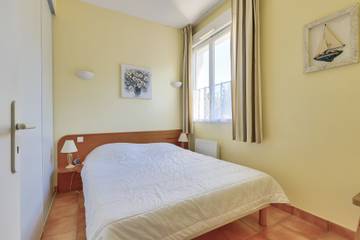 Appartement De Vacances pour 4 Personnes dans Saint-Jean-de-Monts, Vendée, Photo 4