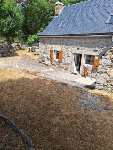 Gîte pour 4 personnes à Recoules-d'Aubrac