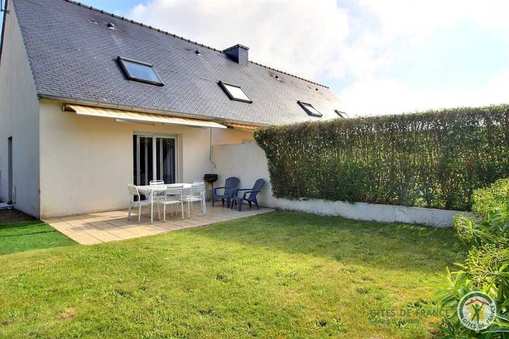 Gîte pour 4 personnes, avec terrasse et jardin
