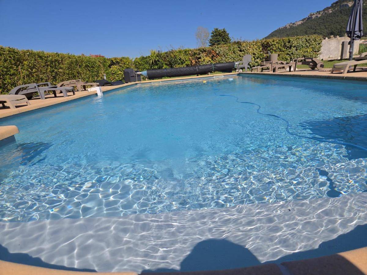 Appartement entier, Apartment in Roquefort-la-Bédoule, Région de Marseille