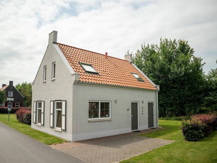 Ferienhaus für 8 Personen, mit Terrasse und Garten sowie Pool in Nieuwvliet