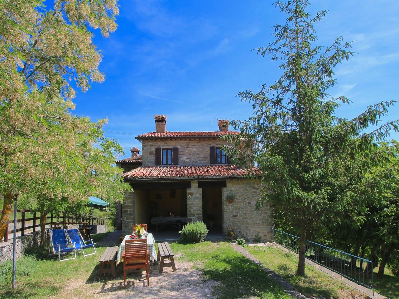 Ferme à Apecchio avec piscine et spa in Apecchio, Valle del Metauro