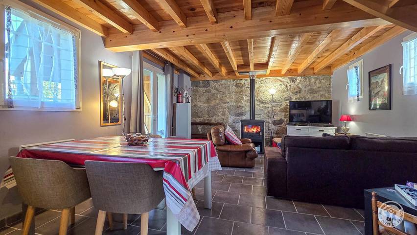 Gîte pour 4 personnes, avec jardin à Bun - 3