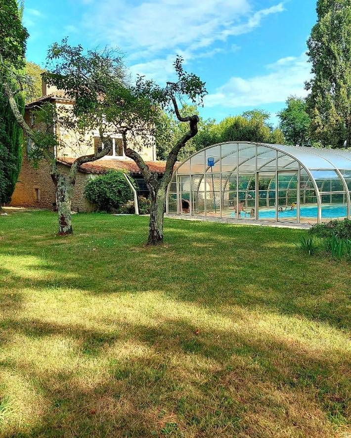 Location de vacances pour 12 personnes, avec vue ainsi que piscine et jardin à Duravel - 4