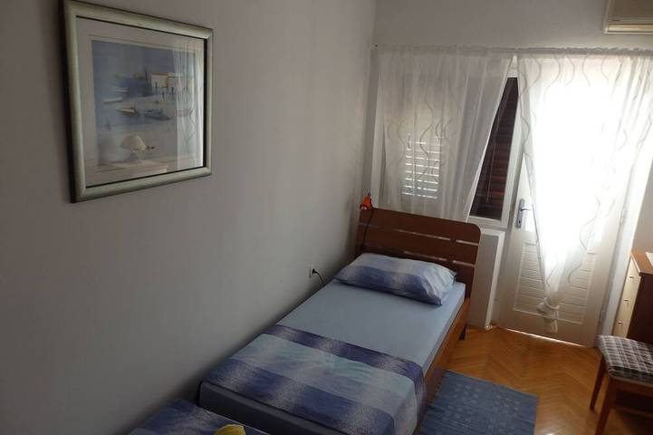 Ganze Wohnung, 3-Zimmer-Ferienwohnung am Strand Podgora, Makarska in Podgora, Makarska Riviera