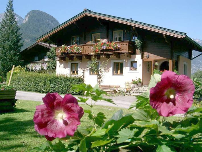 Ferienwohnung für 5 Personen, mit Balkon und Garten in Sankt Martin bei Lofer