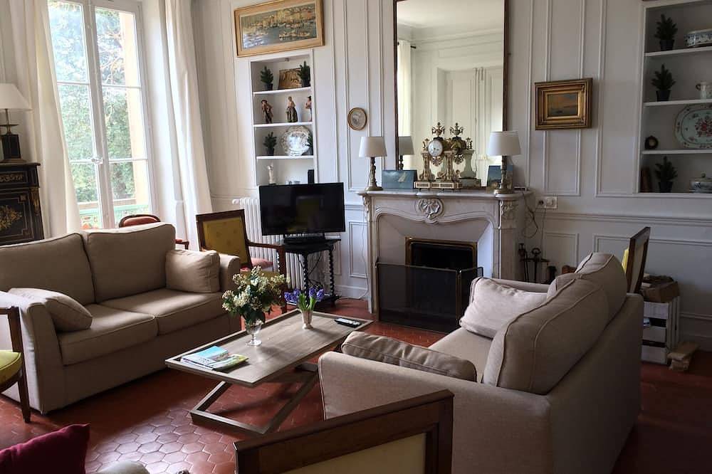 Charming country house on the Faron in Toulon, Toulon Region