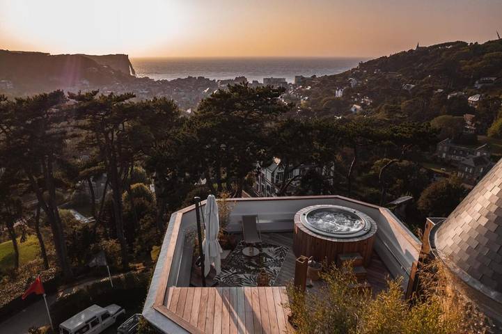 Hôtel pour 2 personnes, avec sauna et jacuzzi ainsi que jardin et piscine
